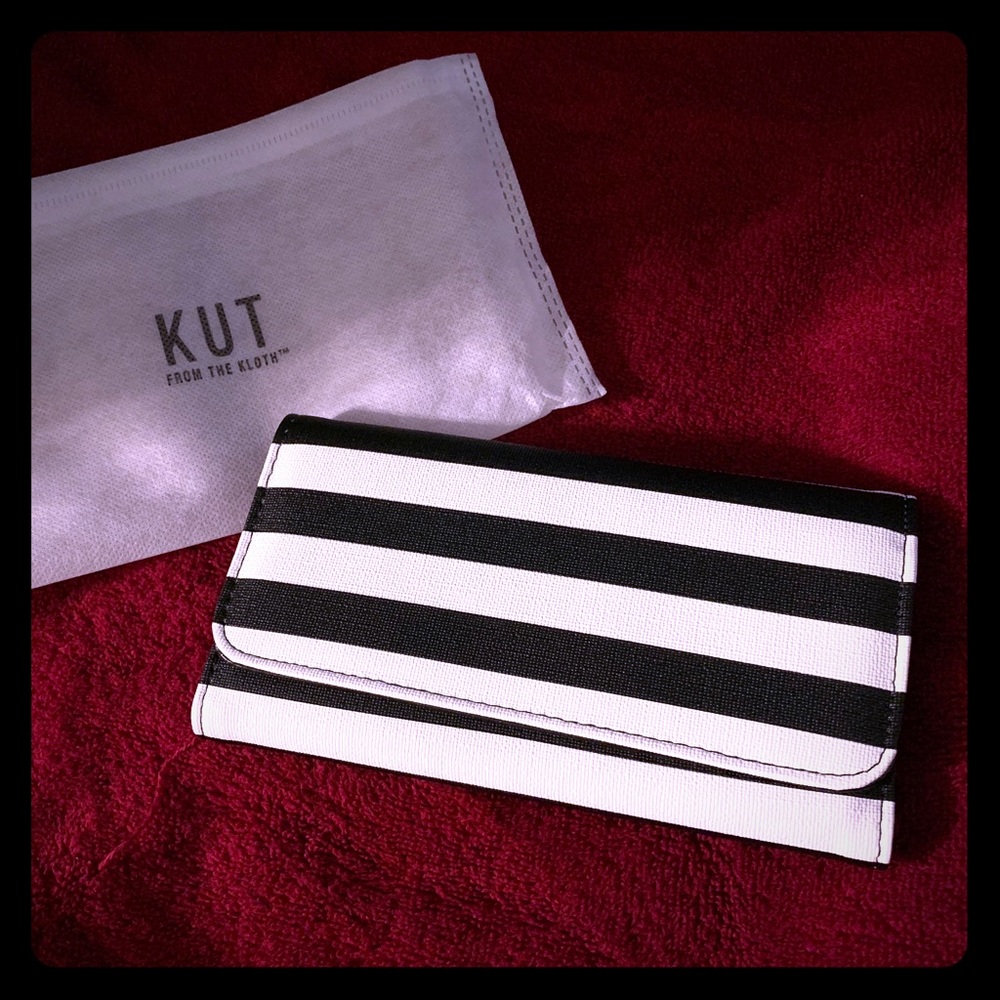 Kut from the Kloth trifold wallet.